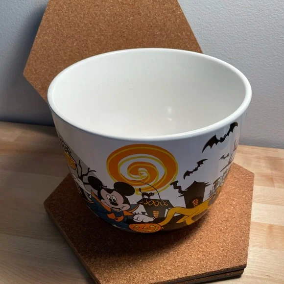Disney Halloween Ceramic Bowl (large) - Picture 5 of 6